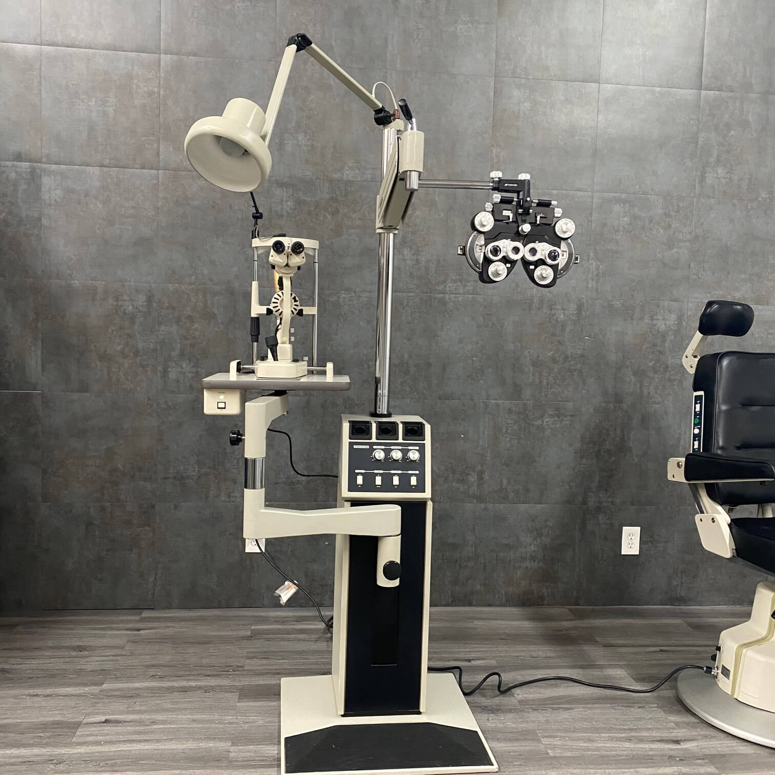 TopCon Chair and Stand - TopCon -Angelus Medical