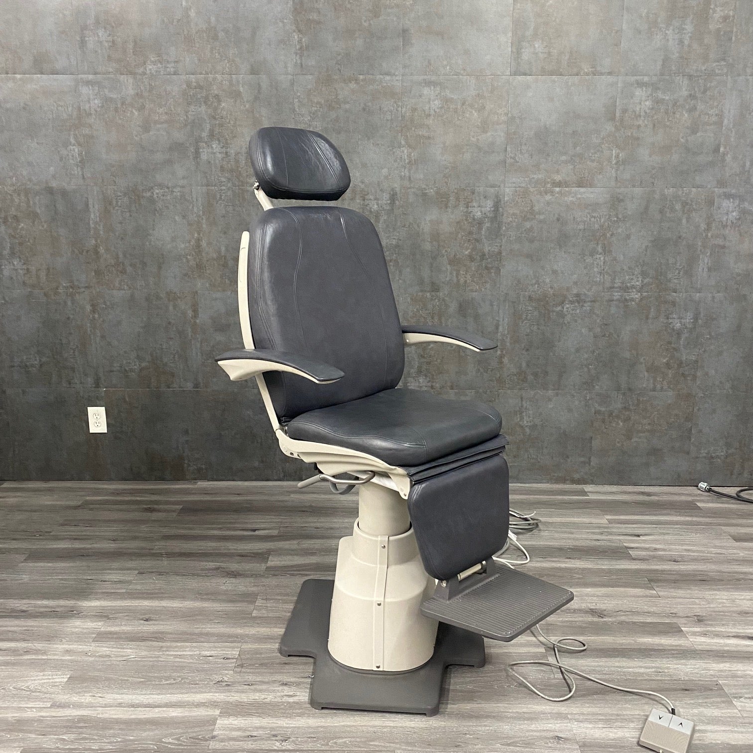 TopCon OC2200 Exam Chair - Topcon -Angelus Medical