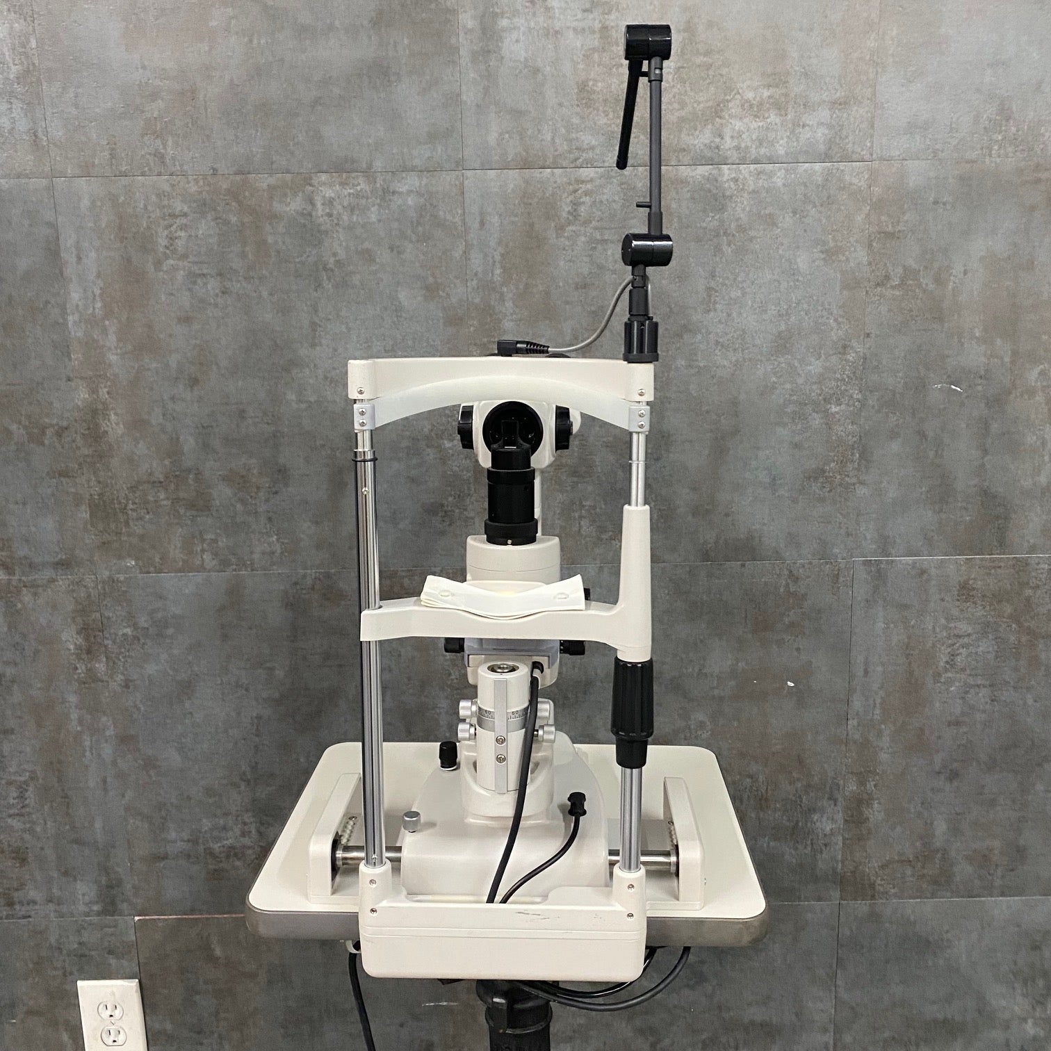TopCon SL-D2 Slit Lamp - Topcon -Angelus Medical