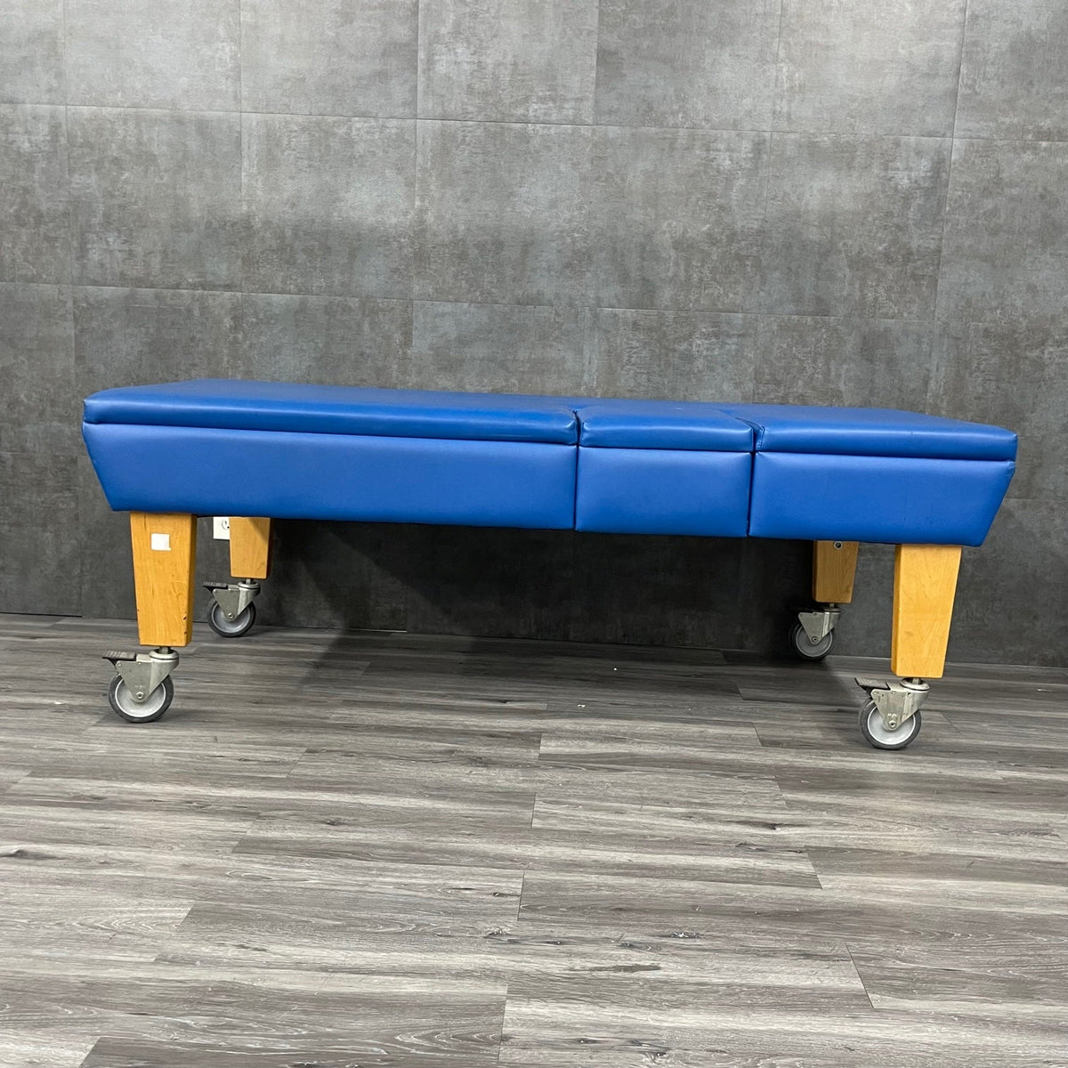 Treatment table (Used) - NMD -Angelus Medical