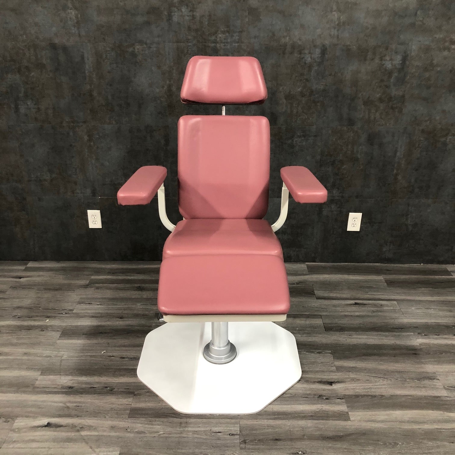 UMF 8612 ENT Exam Chair (Used) - UMF -Angelus Medical
