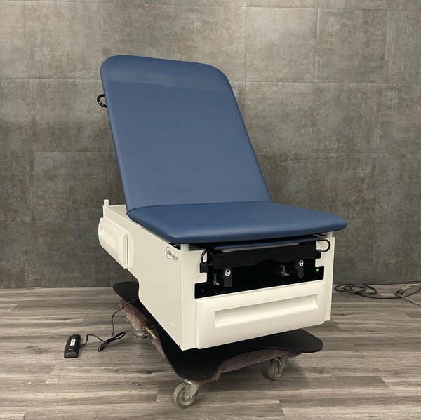 UMF FusionONE 3003 Power Exam Table