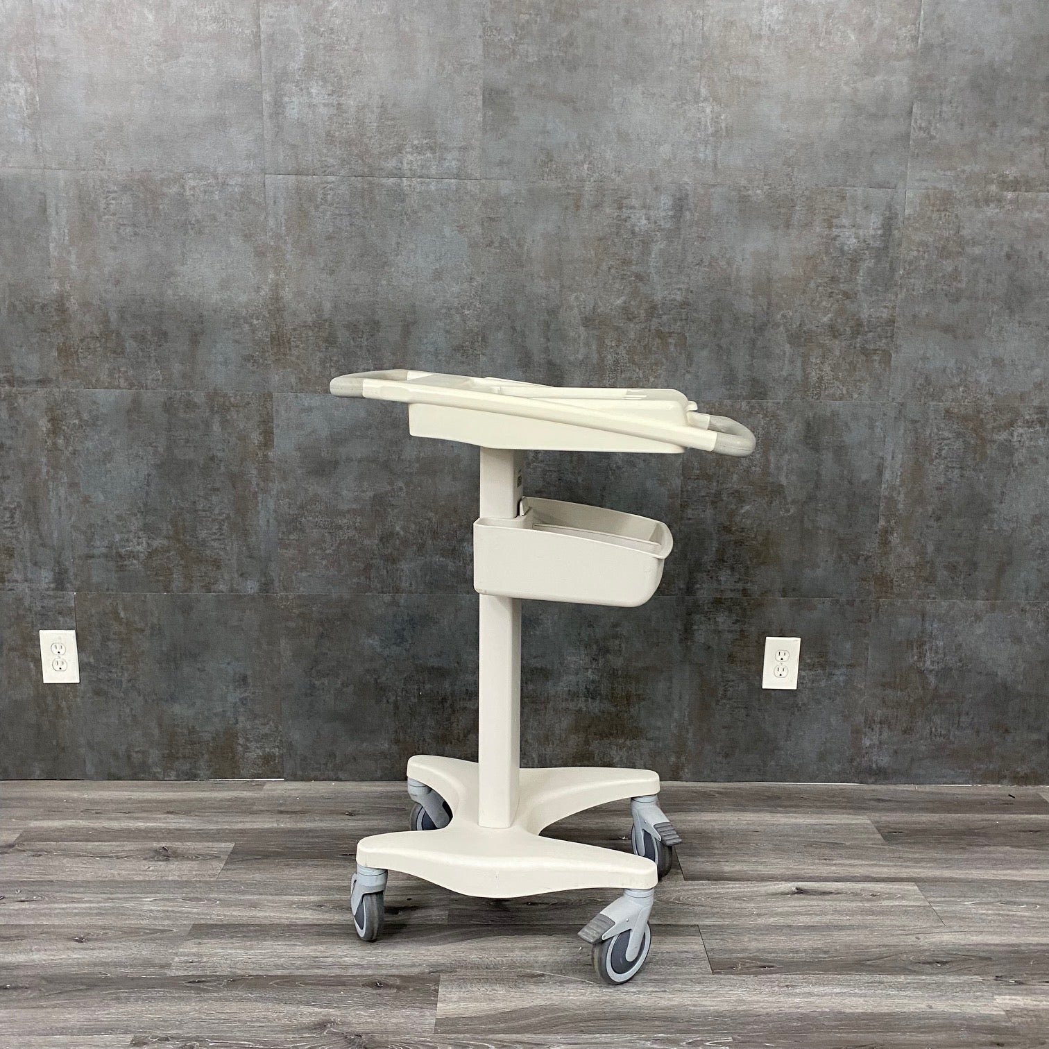 Universal Medical Mobile cart with basket (Refurbished) - NMD -Angelus Medical