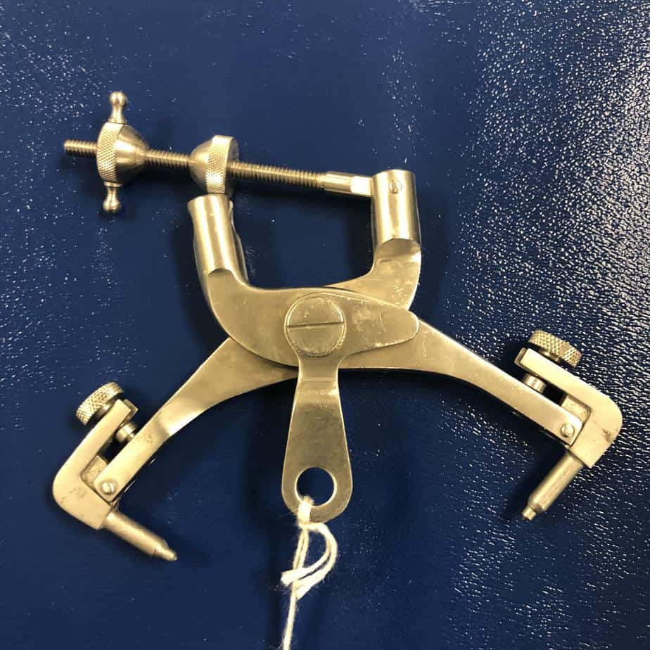V Mueller skull traction tong - V. Mueller -Angelus Medical