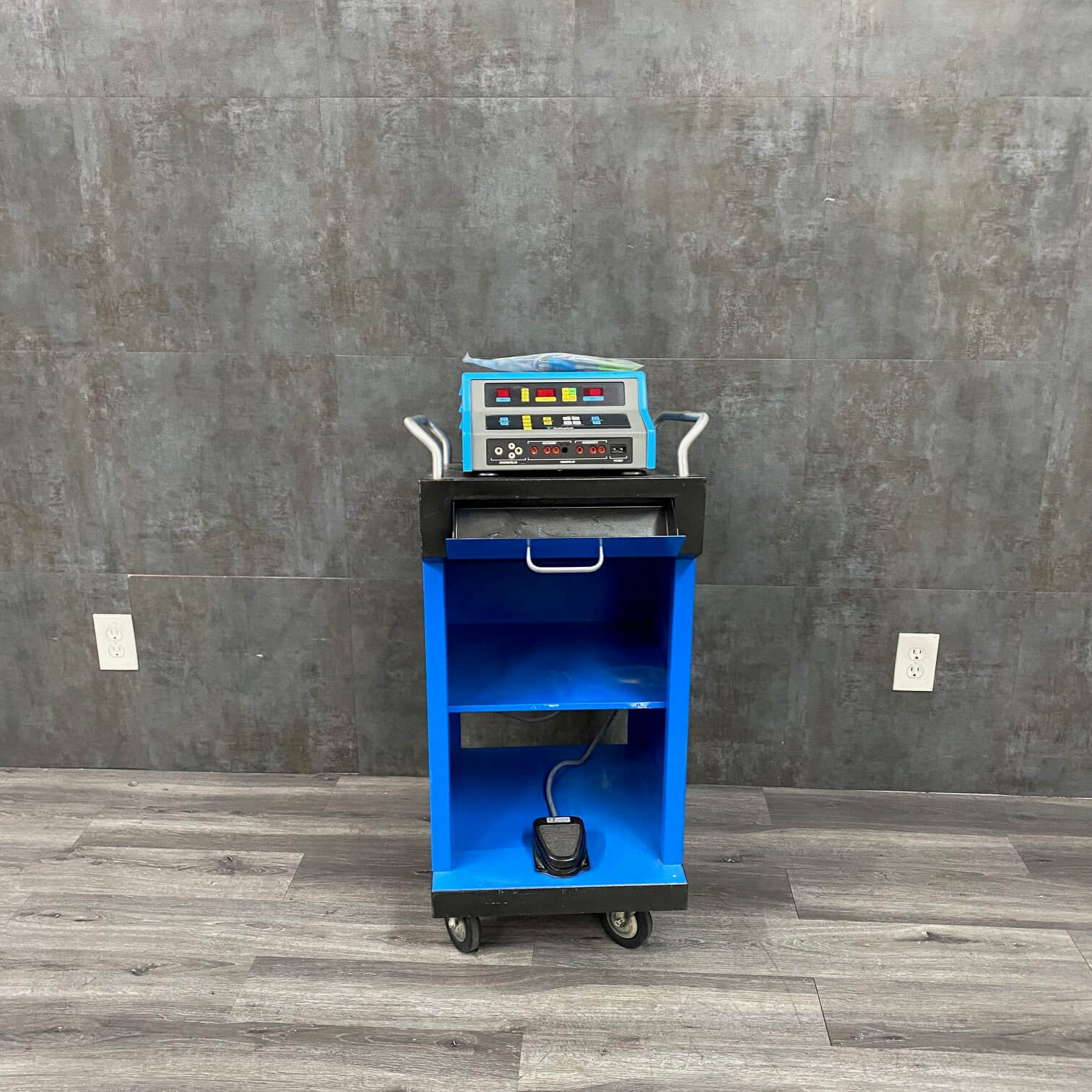Valleylab Force 1B Electro Surgical Generator - Valleylab -Angelus Medical