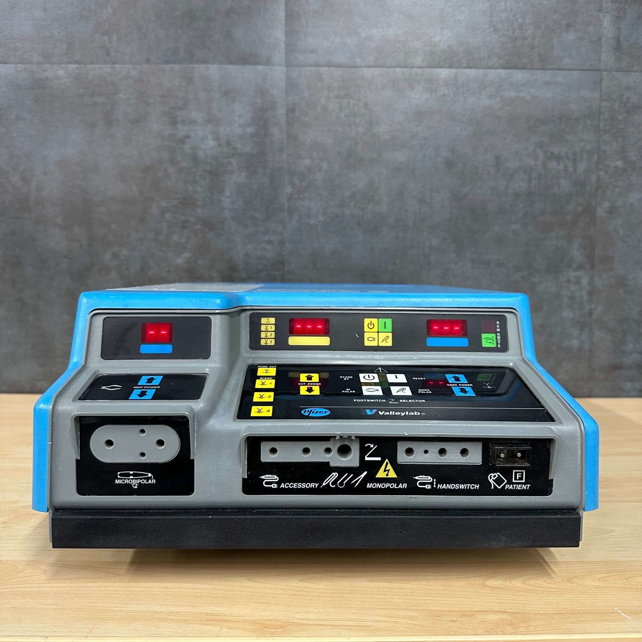 Valleylab Force 2 Electro Surgery Unit - – Angelus Medical and Optical