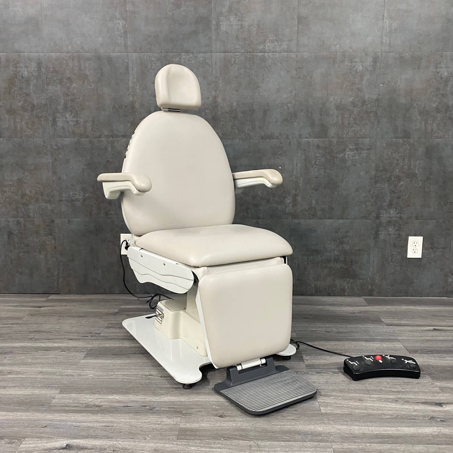 ViewLight Jazz Ophalmic Chair and Stand - ViewLight -Angelus Medical