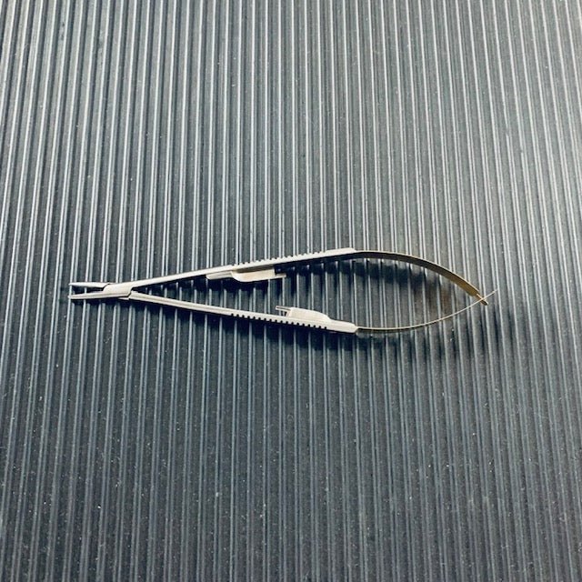 V.Mueller Ophthalmic Needle Holder (Used) - V. Mueller -Angelus Medical