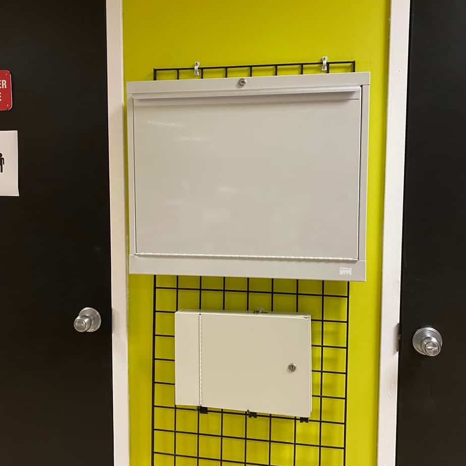 Wallaroo space saver chart holder (Used) - NMD -Angelus Medical