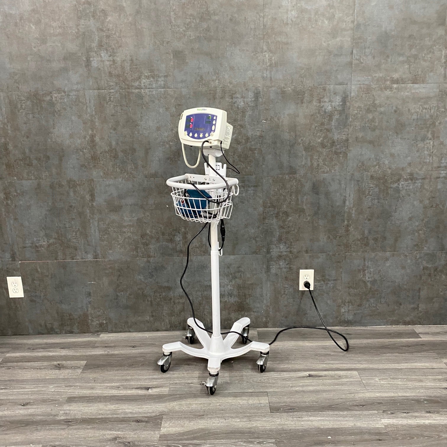 Welch Allyn 300 Series Patient Monitor - Welch Allyn -Angelus Medical