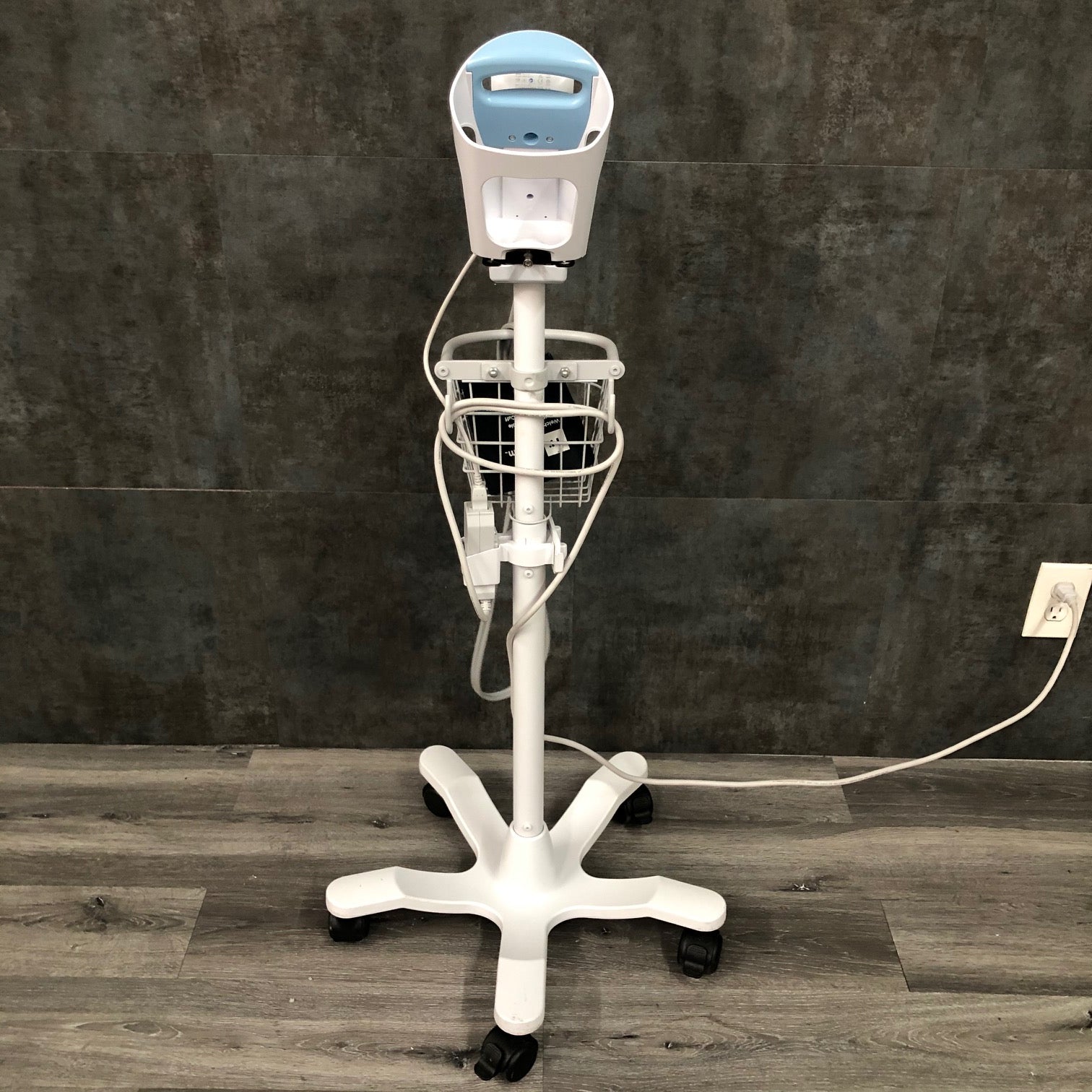 Welch Allyn Connex ProBP 3400 Monitor with mobile Stand (Used) - Welch Allyn -Angelus Medical