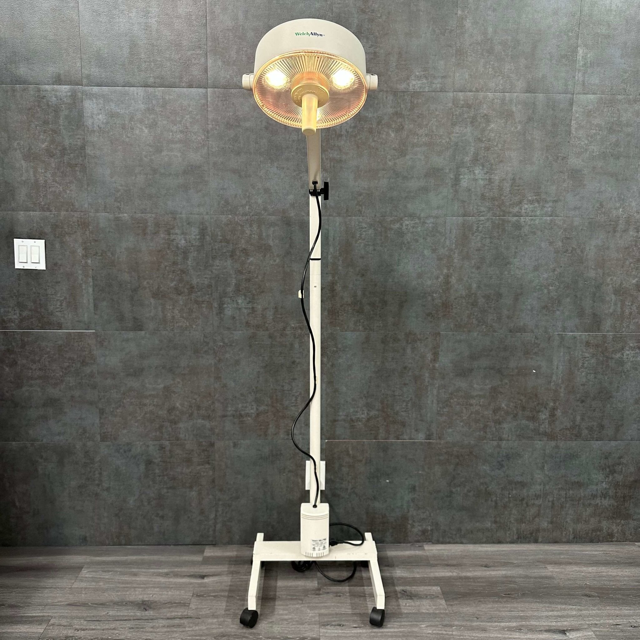 Welch Allyn Mobile Procedure Examination light - – Angelus Medical