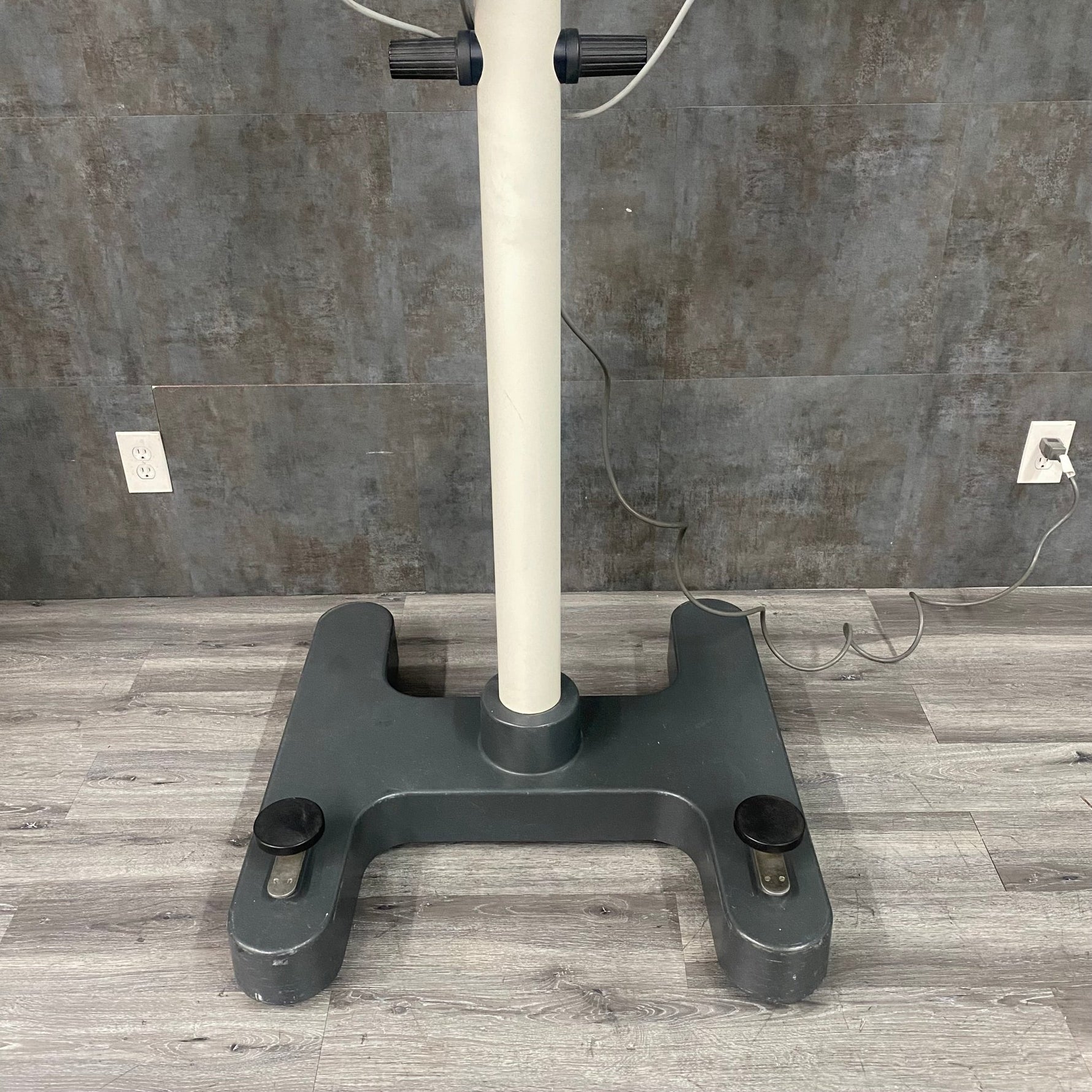 Wild Heerbrugg ENT/Dental Surgical Microscope - Leica -Angelus Medical