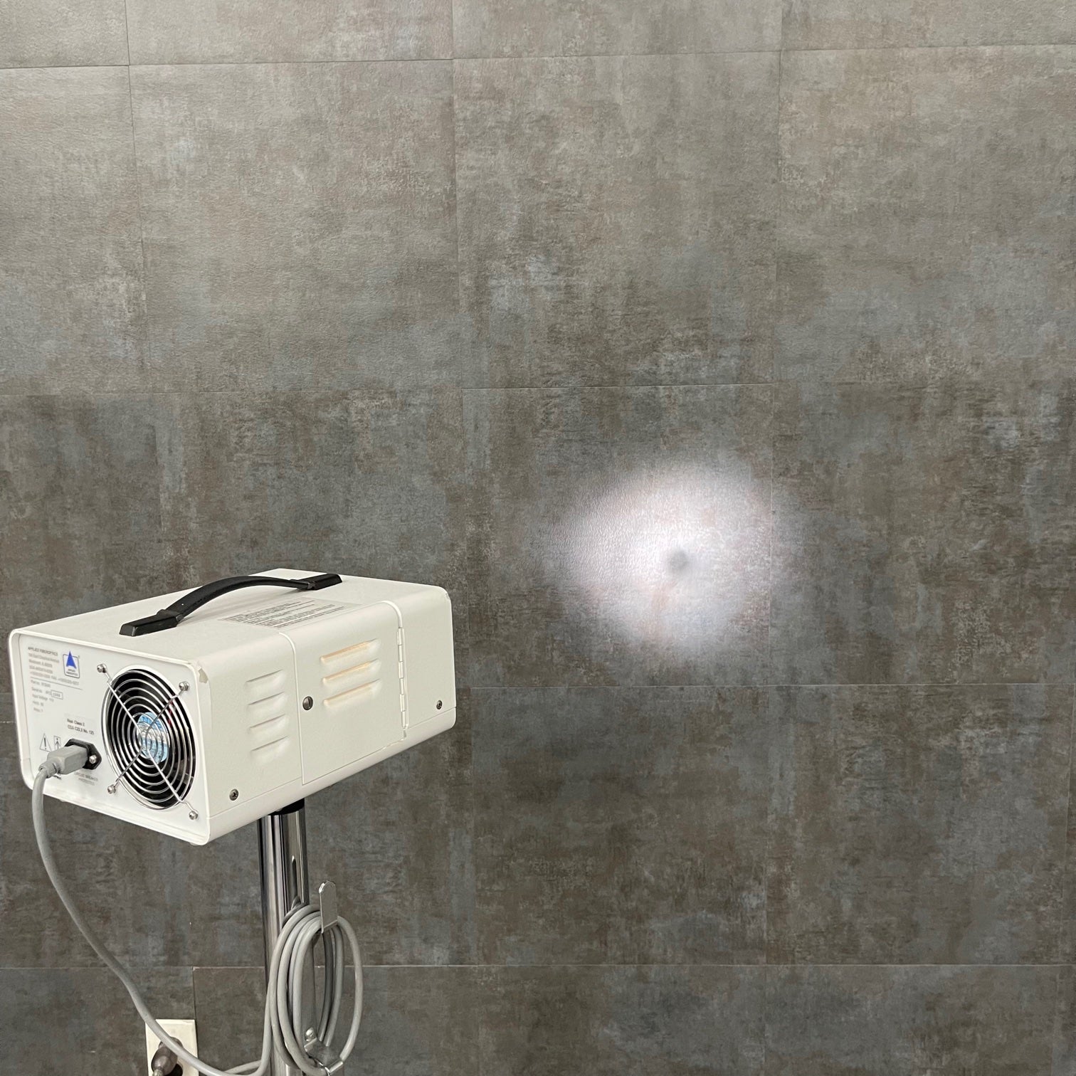 Xenon Brite lite lll (Refurbished) - Applied Fiberoptics -Angelus Medical