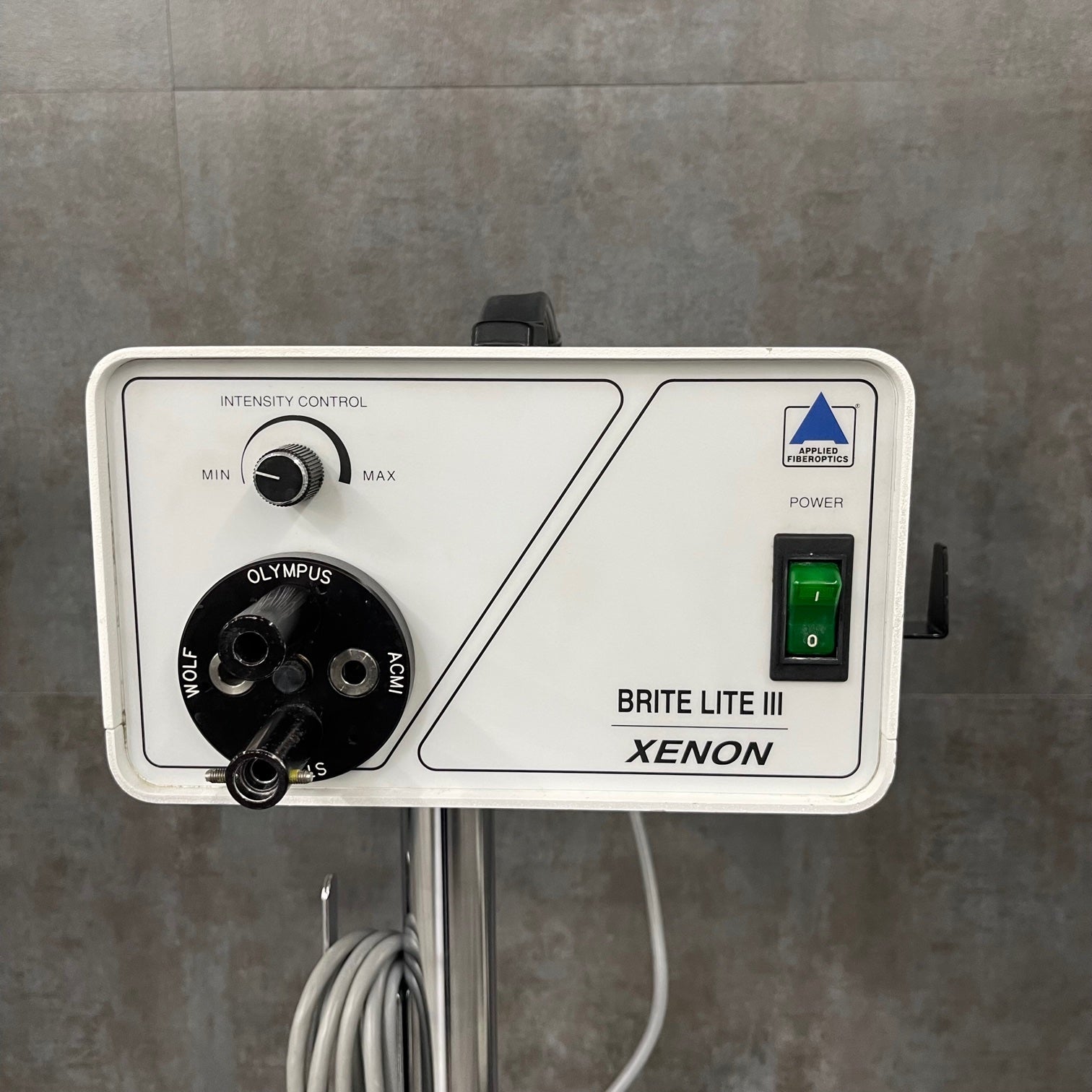 Xenon Brite lite lll (Refurbished) - Applied Fiberoptics -Angelus Medical