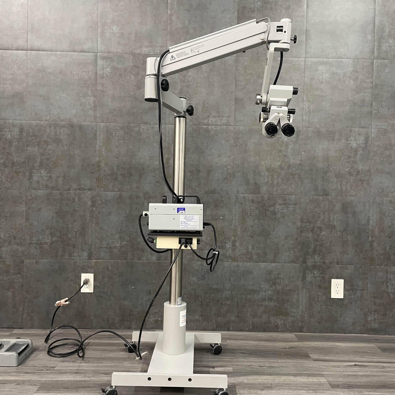 Zeiss OPMI 6-CFC Surgical Microscope - – Angelus Medical and Optical