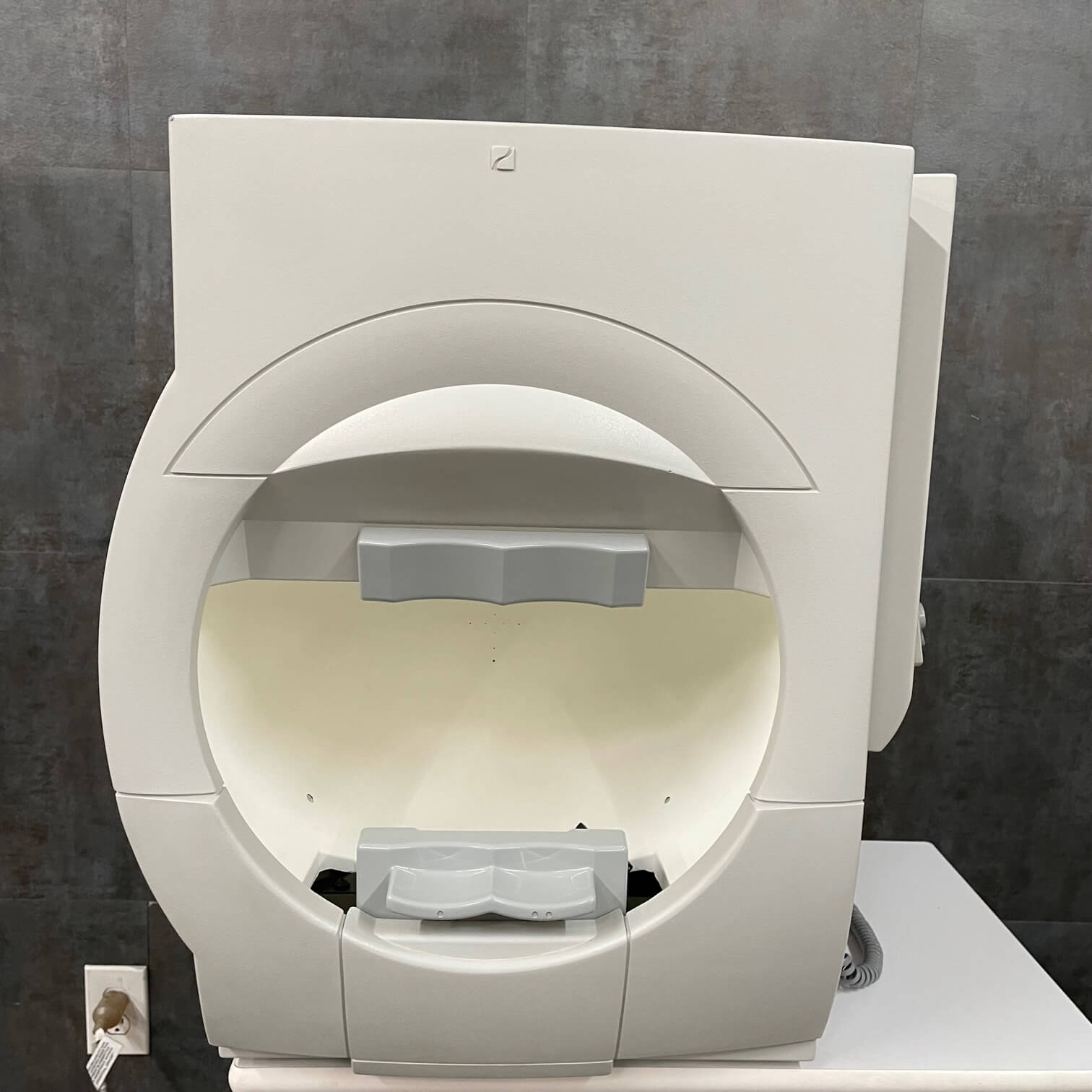 Zeiss Humphrey 750i Field Analyzer - ZEISS -Angelus Medical